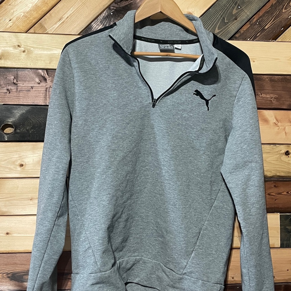 Men’s medium Puma pullover.